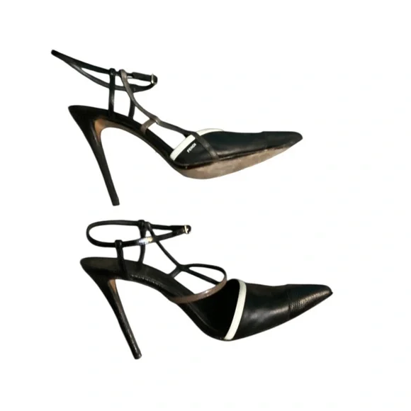 Fendi
Leather Slingback Pumps - Picture 4 of 6